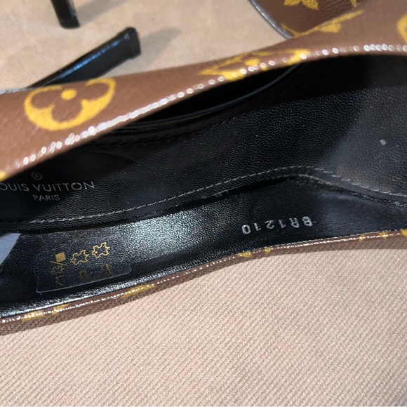 LOUIS VUITTON MONOGRAM CHERIE PUMPS/HEELS - Picture 9 of 11